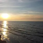 Апартаменты Elegance W Let's Sea Basen&spa