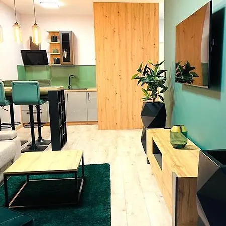 Elegance W Let's Sea Basen&spa דירה