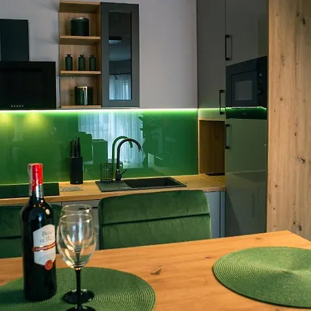 Elegance W Let's Sea Basen&spa דירה